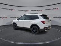 // ACCIDENT FREE!! // This 2024 Honda Passport Black Edition AWD is a bold midsize SUV built for Can... (image 5)