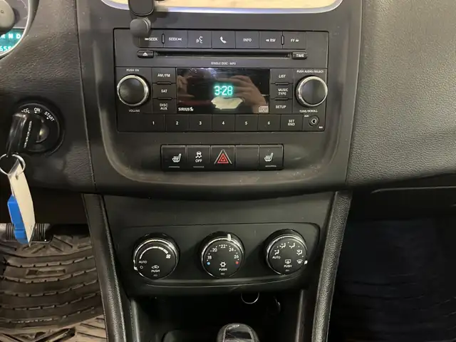 2011 Dodge Avenger SXT in Cars & Trucks in Calgary - Image 13