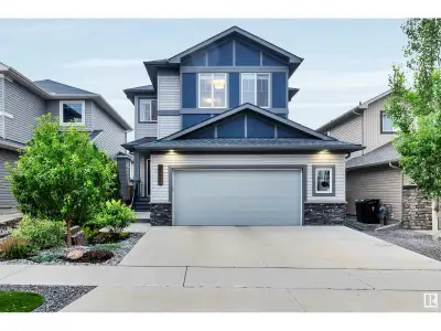 Stunning 2168 sq ft 2 storey that has all the bells and whistles and is a great family home! Gorgeou...