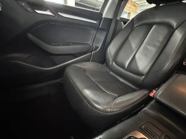 2015 Audi A3 4dr Sdn quattro 2.0T Progressiv in Cars & Trucks in Longueuil / South Shore - Image 31