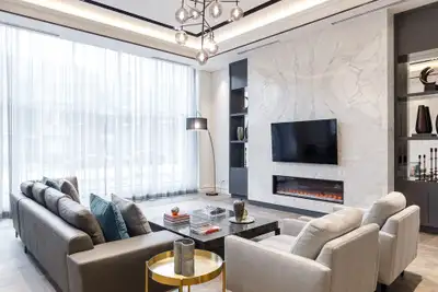 Brand New Luxury Two Bedroom + Den Apartment Rental in Oakville!, View more