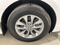 Le Toyota Sienna 2023 version LE HYBRID CAMERA RECUL AWD CRUISE A/C usagé offert chez AutoStudio 72... (image 7)