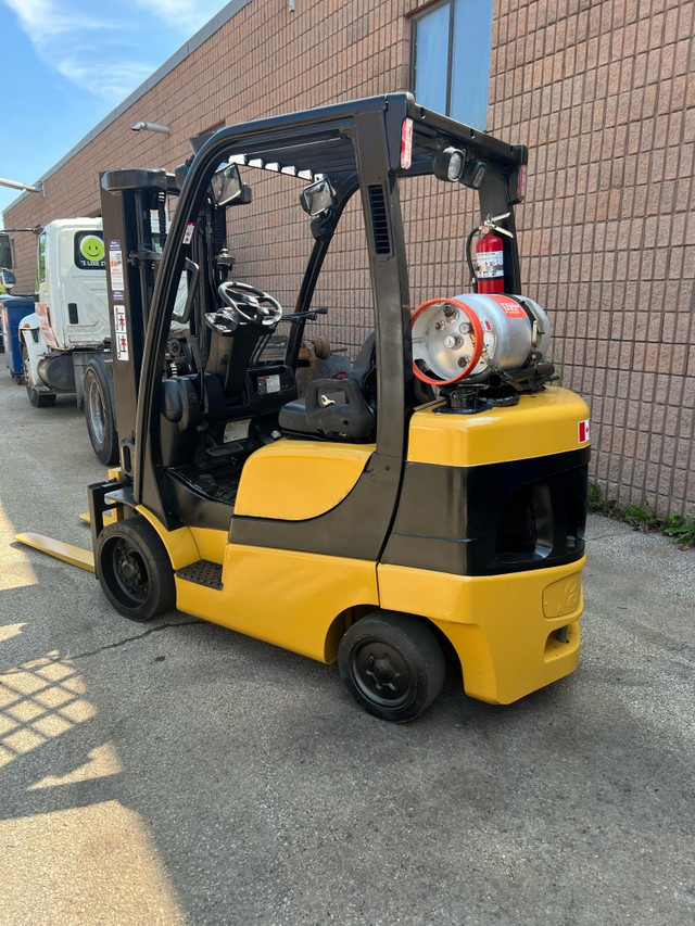 2005 Yale GLC060 6000lb CAP Propane Forklift in Other Business & Industrial in City of Toronto - Image 3