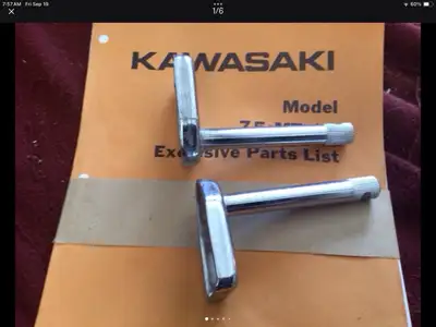 NOS OEM 1972-1973 Kawasaki Front H1 H2 Turn Signal Stems Brackets Triple Two Stroke 500cc 750cc New...