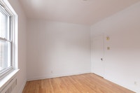 Akelius two bedroom apartment for rent. Located near Ave Van Horne in the Cote-des-Neiges neighborho... (image 6)