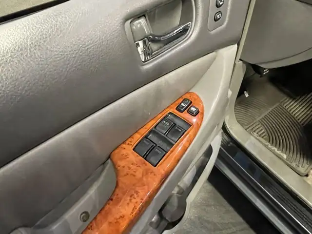 2007 Toyota Sienna XLE LTD AWD in Cars & Trucks in City of Montréal - Image 16