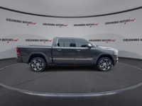 // ACCIDENT FREE!! // This 2022 RAM 1500 Limited Crew Cab 5'7 Box 4x4 is a full-size truck that blen... (image 8)
