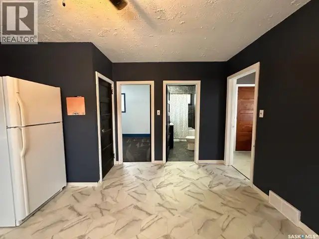 69 Railway AVENUE Kindersley Rm No. 290, Saskatchewan in Houses for Sale in Saskatoon - Image 13