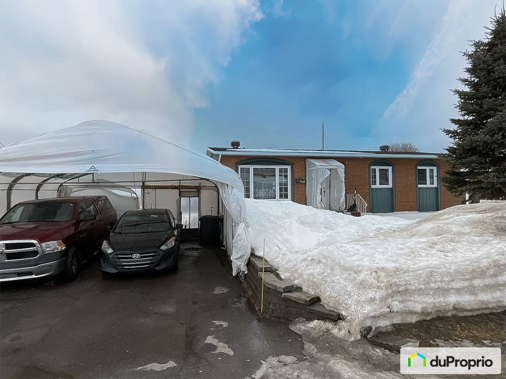 $349,900 - Bungalow for sale in Riviere-Du-Loup — photo 2