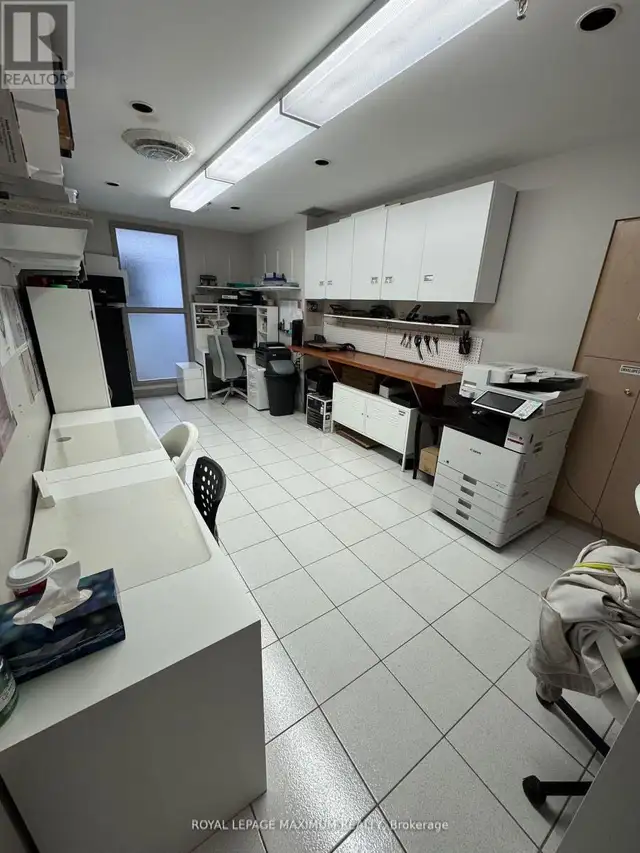 18 - 67 RODINEA ROAD Vaughan, Ontario in Commercial & Office Space for Rent in Markham / York Region - Image 17