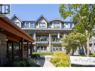A beautifully maintained 3-bedroom townhome at City Homes.This bright,east-facing inside unit-built...