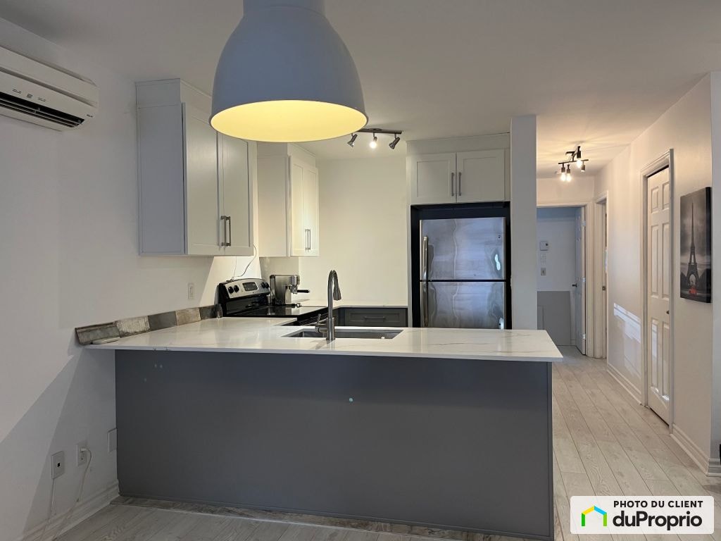 $399,900 - Condominium in Mercier / Hochelaga / Maisonneuve — photo 1