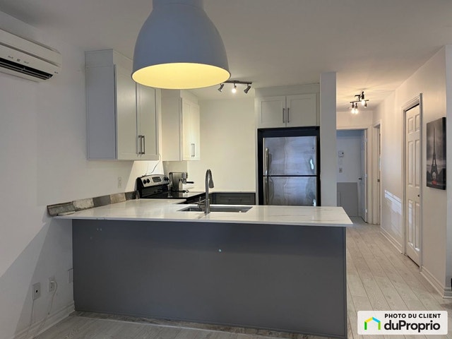 $399,900 - Condominium in Mercier / Hochelaga / Maisonneuve — photo 1