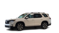-Regina Honda Recent Arrival! 2025 Honda Pilot Touring 107 point inspected, Fully detailed, Fresh oi... (image 5)