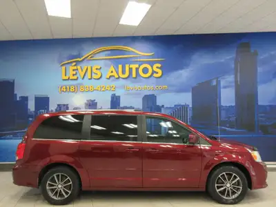 DODGE GRAND CARAVAN 2017 SXT PREMIUM PLUS STOW-N-GO 7 PASSAGERS / CUIR + SUEDE NOIR / SYSTEME DE NAV...