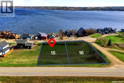 Escape to the beauty of Echo Lake with this desirable 0.24 acre serviced lot located in Jasmin on Ec...