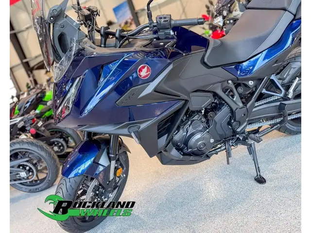 2025 Honda NT1100 ABS in Sport Touring in Ottawa - Image 6