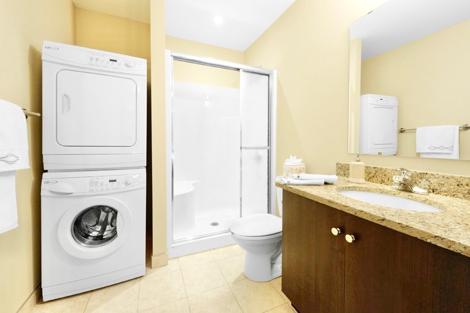 2 BED - 2 BATH - OTTAWA - APARTMENT BUILDING 2