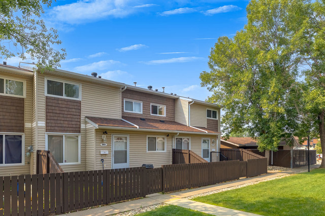 Affordable Townhomes for Rent - Hooke County Townhomes - Townhom in Long Term Rentals in Edmonton