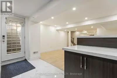 138 ALFRED PATERSON DRIVE Markham (Greensborough), Ontario