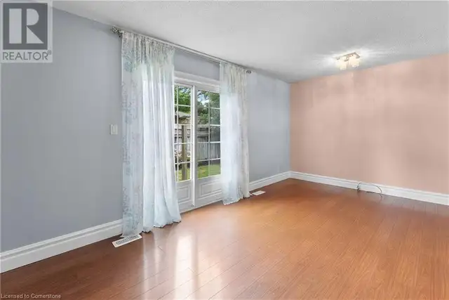 7161 AILANTHUS Avenue Niagara Falls, Ontario in Houses for Sale in St. Catharines - Image 16