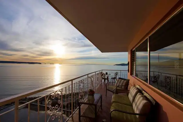 2 Bedroom Apartment for Rent - 2222 Bellevue Avenue in Long Term Rentals in Vancouver - Image 17