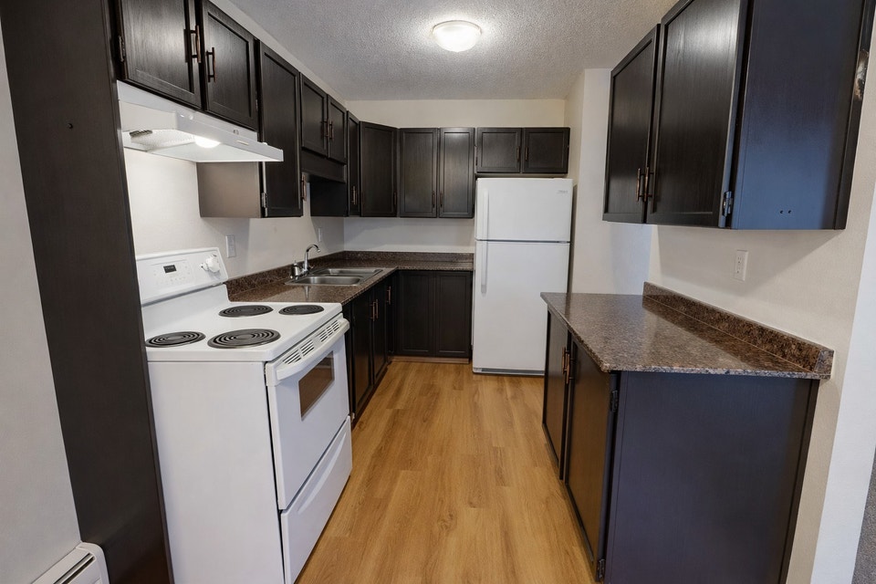 2 Bed x 1 Bath Apartment for Rent on I-9033 184th St NW 3