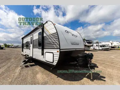 Highland Ridge Open Range Conventional travel trailer 26BH highlights: Front Private Bedroom Outdoor...