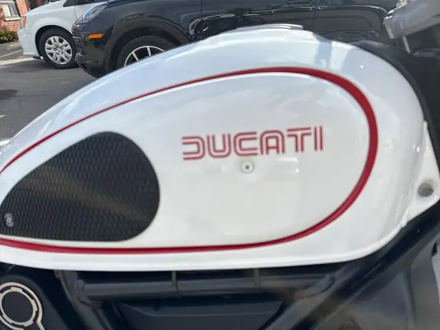 2018 Ducati Scrambler Desert Sled ~ DUCATI SCRAMBLER ~ DESERT SL in Street, Cruisers & Choppers in City of Toronto - Image 31