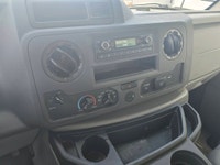 Perfect Auto 16 FT CUBE VAN - POWER LIFT GATE - 7.3 L GAS - PRICE IS INCLUDED SAFETY, OIL CHANGE AND... (image 7)