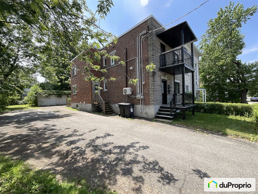 $859,900 - Duplex for sale in Longueuil (Vieux-Longueuil) — photo 2