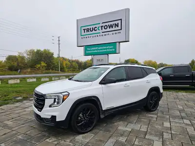 2023 GMC Terrain SLE AWD with only 45,821 km! Vehicle History Report Available See Carfax report lin...