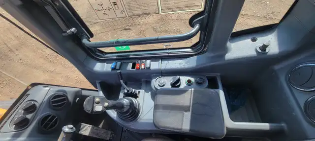 2014 Hyundai HL740-9A in Heavy Equipment in Winkler - Image 11