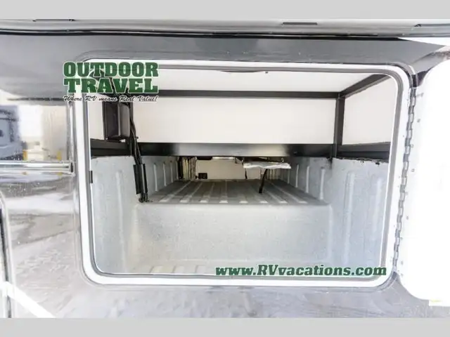 2026 Forest River RV Georgetown 5 Series 34M5 in RVs & Motorhomes in Hamilton - Image 10