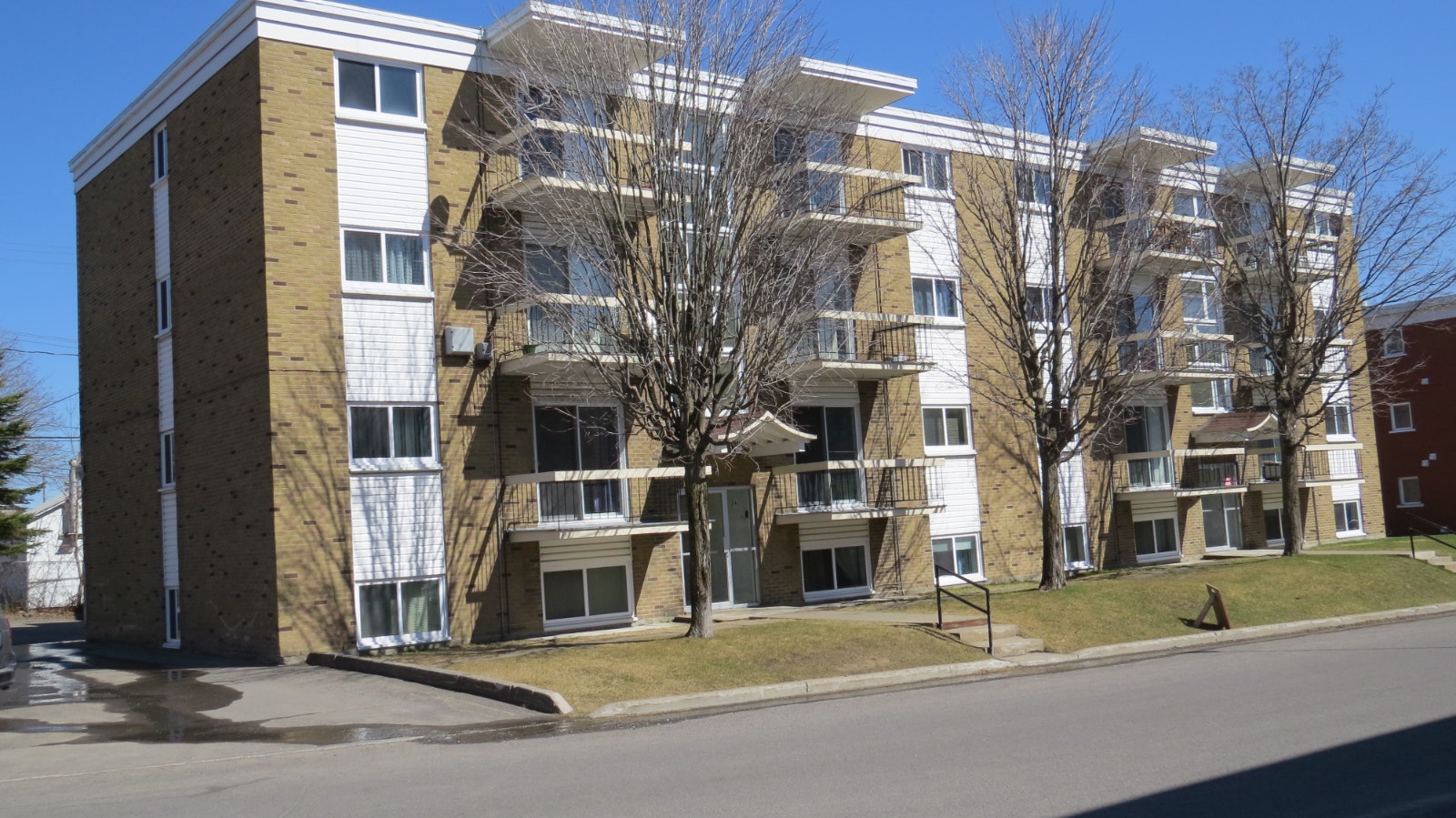4 1/2 à louer 22-2 rue d'Orléans Beauport Québec — photo 1