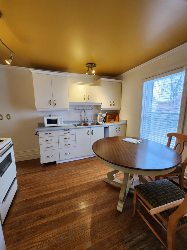 Gravenhurst - 1 Bedroom