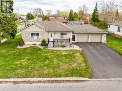 Looking to downsize or a first-time buyer trying to break into the market? Look no further! Quality...