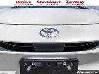 SAVE ON GAS WITH THIS THIS PRIUS! AWD, FRONT HEATED SEATS, HEATED STEERING WHEEL, LEATHER, BACK UP C... (image 8)