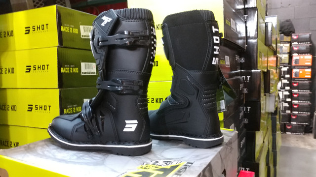 BOTTES DE MOTOCROSS SHOT EN SUPER SOLDE dans Pièces et accessoires pour motos  à Laval/Rive Nord