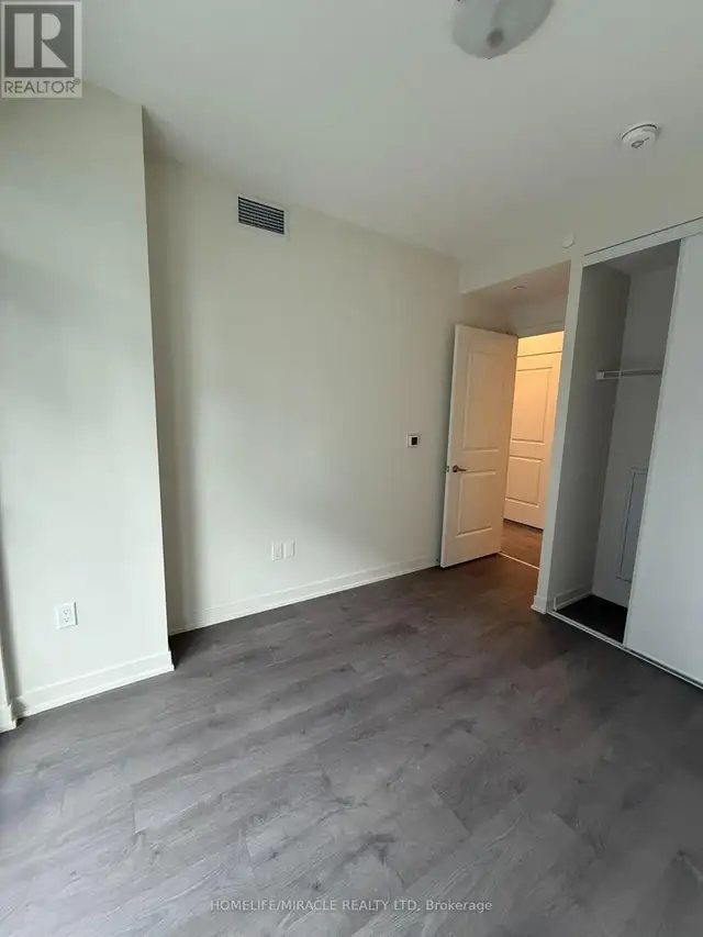 611 - 38 ANNIE CRAIG DRIVE Toronto (Mimico), Ontario in Long Term Rentals in City of Toronto - Image 5