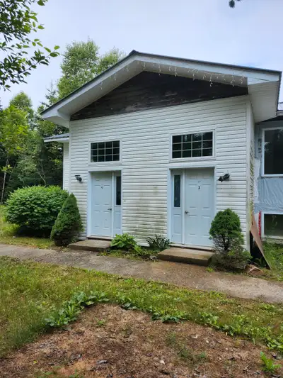 8 Koteff #4 - Newly renovated 2 Bedroom, H/L incl, PENNFIELD