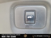 Ontario vehicle with Lots of Options! 7Seater Call (905) 791-3300 - Black Leather/ Leatherette inter... (image 9)