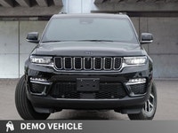 This Jeep Grand Cherokee delivers a Regular Unleaded V-6 3.6 L/220 engine powering this Automatic tr... (image 1)