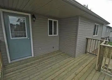 Luxury 3 bedroom Executive Suite in Orillia in Long Term Rentals in Barrie - Image 12