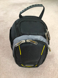 BRAND NEW Deluxe National Geographic Explorer Black Camera Bag
