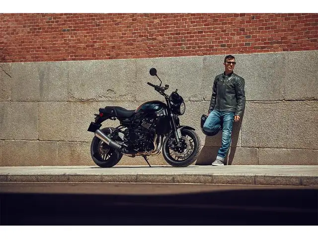 2026 Kawasaki Z900RS in Street, Cruisers & Choppers in Ottawa - Image 9