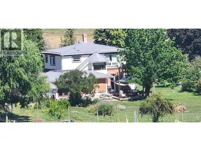 Experience modern comfort and sustainability on this 7 acre Hobby Farm with a beautifully renovated...