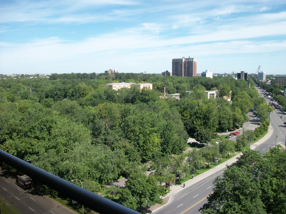 Grand 5.5, balcon, tout compris, vue Sud de Montréal Apartment f 3