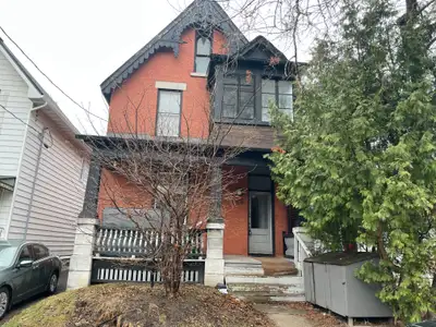 668 Cooper Street, Unit 2 - Move-in Ready ! One Month Rent Free