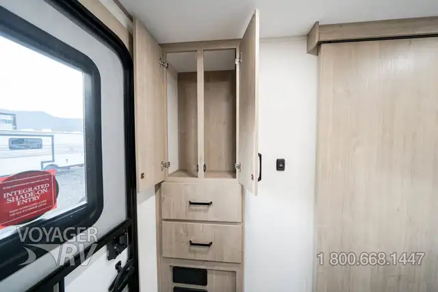 2026 Grand Design Imagine XLS 25RLE in Travel Trailers & Campers in Kelowna - Image 24